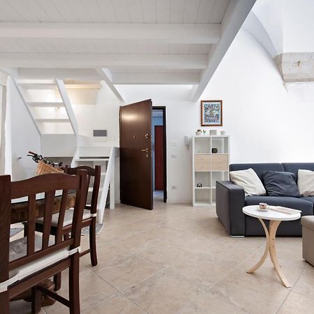 Mesagnesi 6 - Loft Centro Storico Sit Appartement Lecce Buitenkant foto