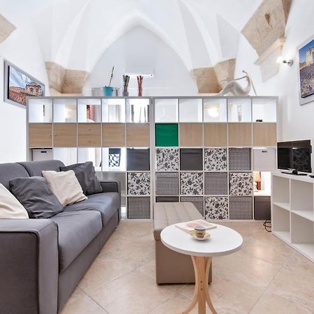 Mesagnesi 6 - Loft Centro Storico Sit Appartement Lecce Buitenkant foto