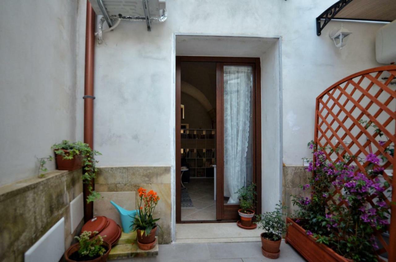 Mesagnesi 6 - Loft Centro Storico Sit Appartement Lecce Buitenkant foto